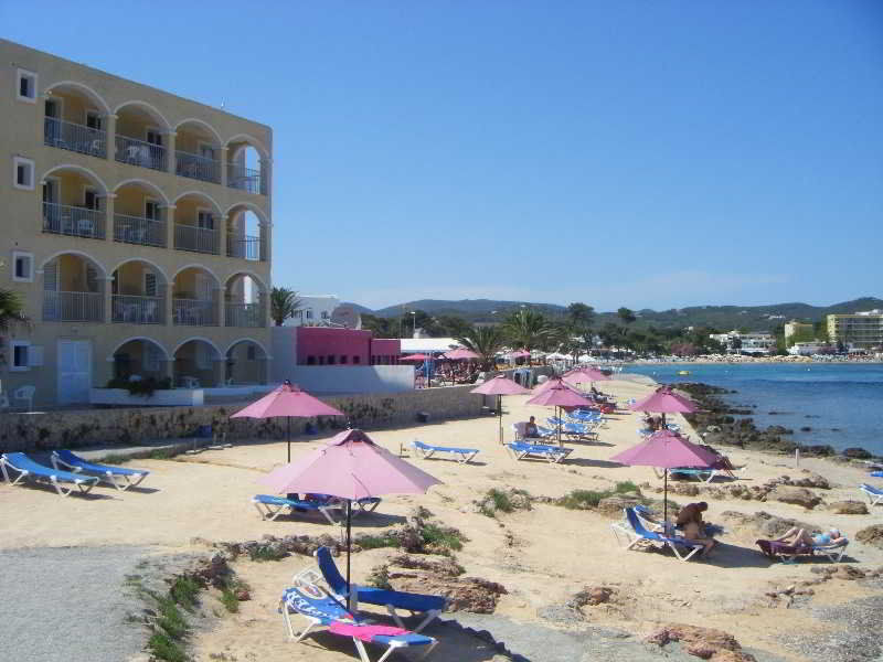 Zodiac Apartments Es Cana Extérieur photo